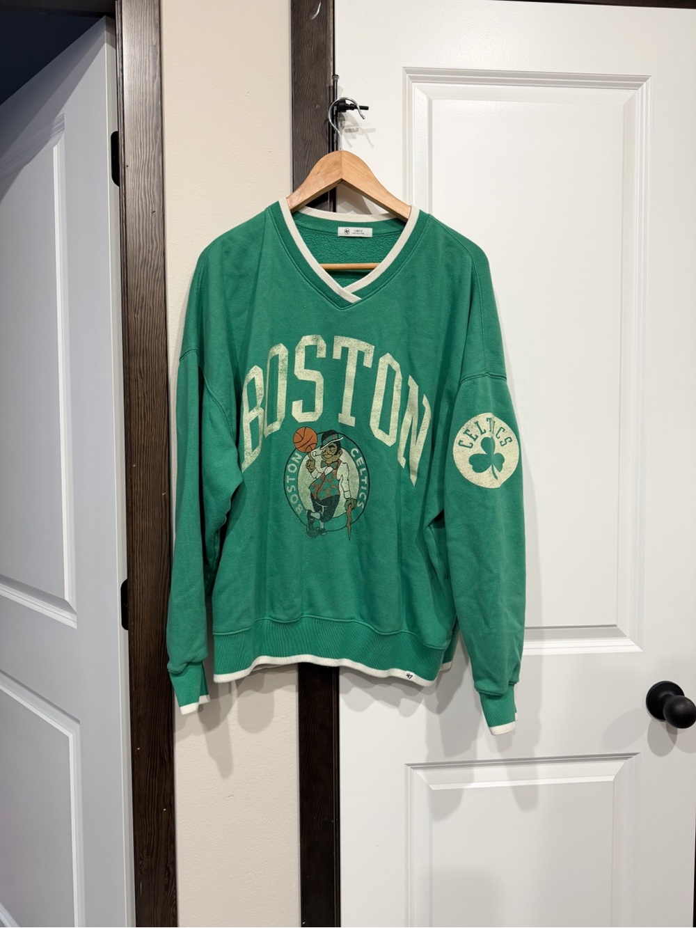 '47 Green Boston V-Neck Team Sweatshirt